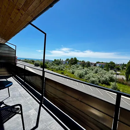 Apartment Andalucia 10 *